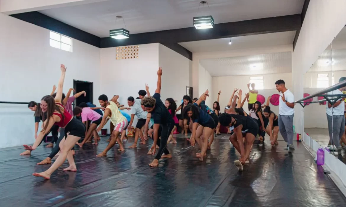 Funceb oferece 150 vagas gratuitas para cursos de dança e música