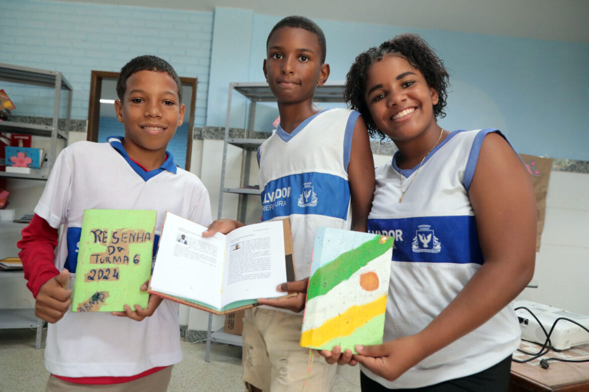 Mostra Interativa e lançamento do Livro Cartonero reúnem estudantes e moradores na Escolab Coutos