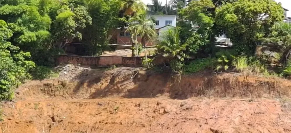 Polícia investiga escavação em ‘espaço sagrado’ usado por terreiros