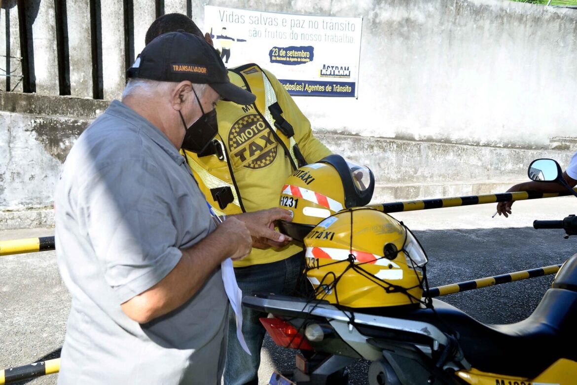 Semob inicia vistoria de mototáxis em Salvador