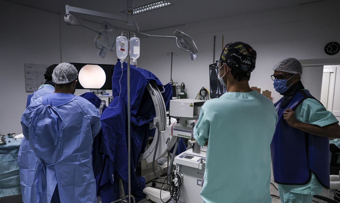 Mutirão Agora tem Especialistas faz mais de mil cirurgias em todo país
