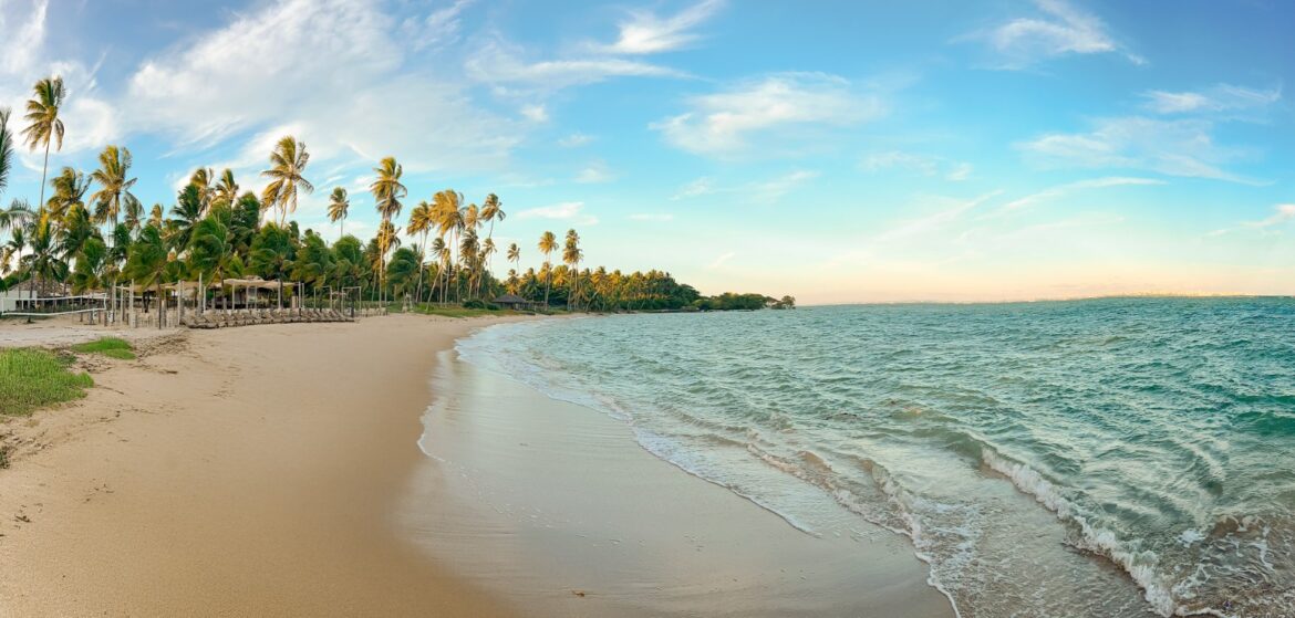 Com quase todas as unidades vendidas, Village Itaparica inicia a construção dos blocos à beira-mar