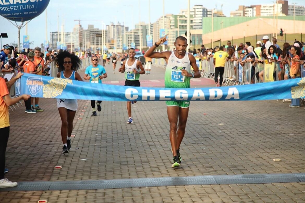 Prefeitura monta operação para garantir conforto e segurança de atletas na Maratona Salvador 2025