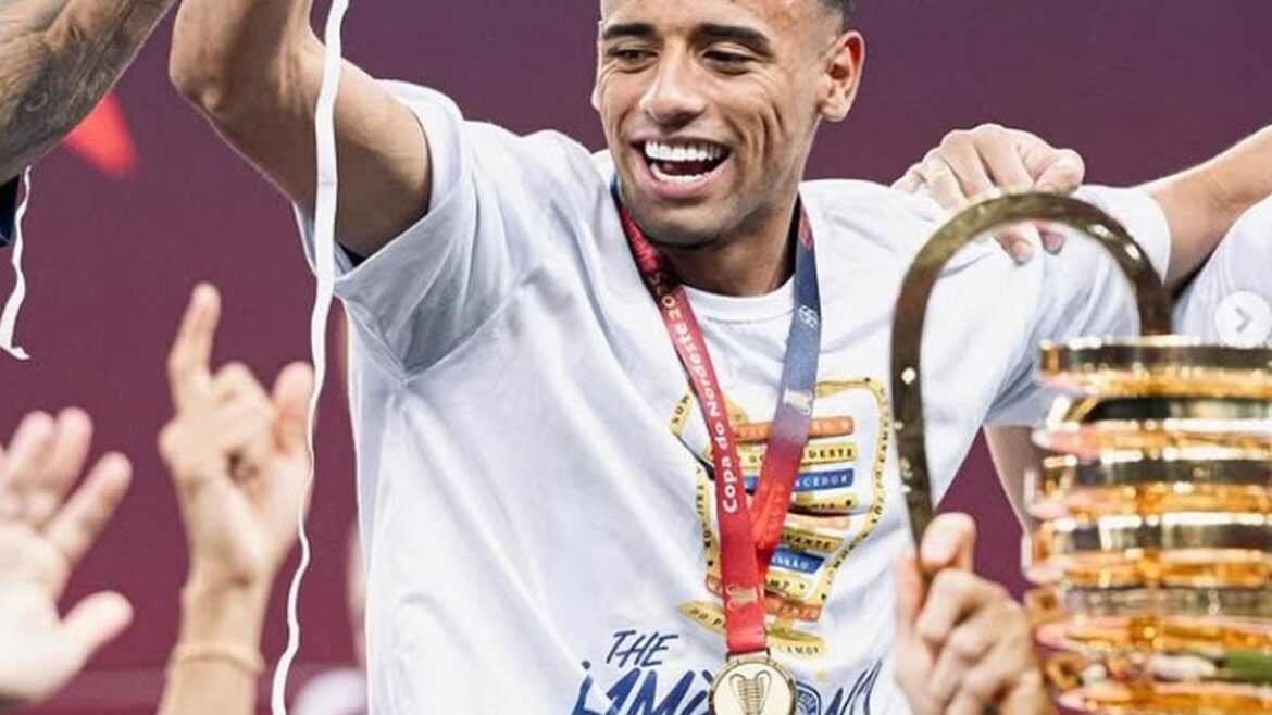 Lucho Rodríguez viaja para assinar com time da Arábia Saudita