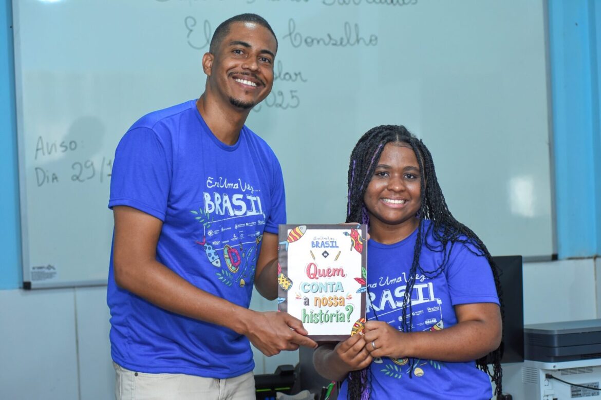 Alunos da Rede Municipal de Salvador embarcam para intercâmbio cultural em Portugal