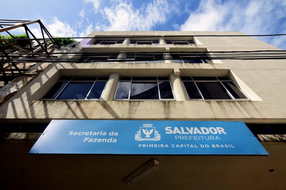 Cota única e primeira parcela da TFF e do ISS Autônomo vencem em 31 de outubro