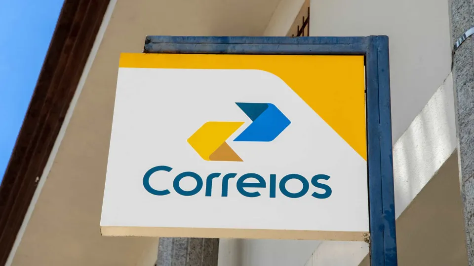 Correios assinam contrato de empréstimo de R$ 12 bi com cinco bancos